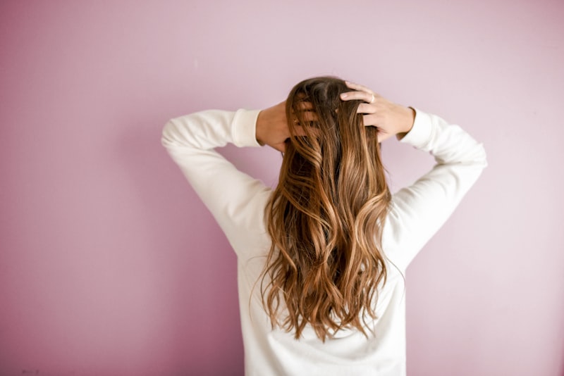Invigorating Scalp Detox & Massage